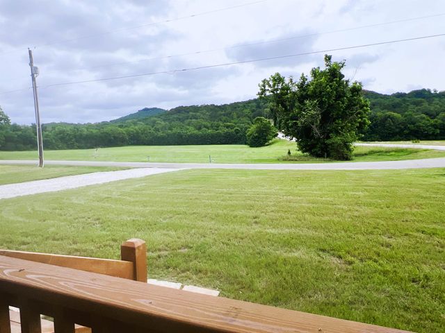 2 N Riverview Lane, Mountain View, AR 72560