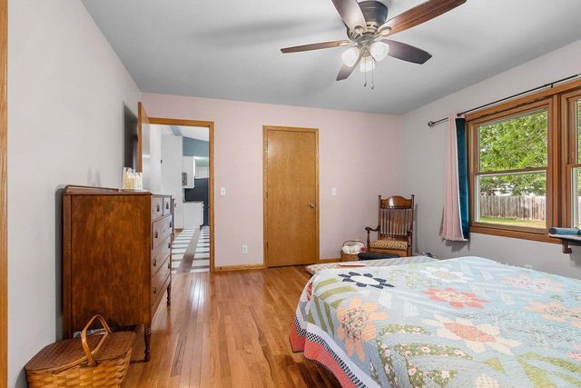 300 ROSEMARY DRIVE, Pulaski, WI 54162