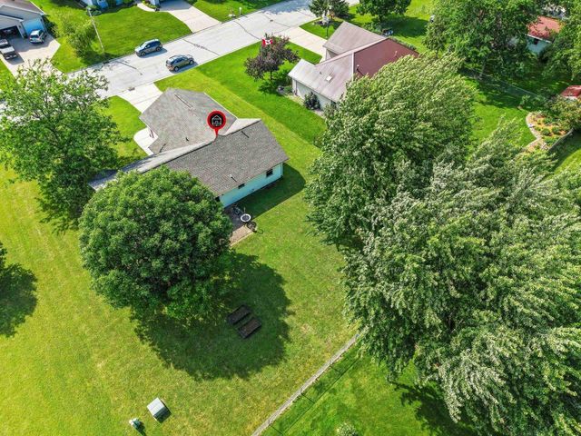 300 ROSEMARY DRIVE, Pulaski, WI 54162