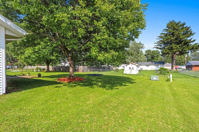 300 ROSEMARY DRIVE, Pulaski, WI 54162
