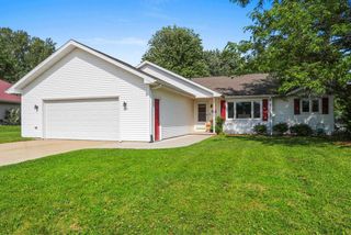 300 ROSEMARY DRIVE, Pulaski, WI 54162
