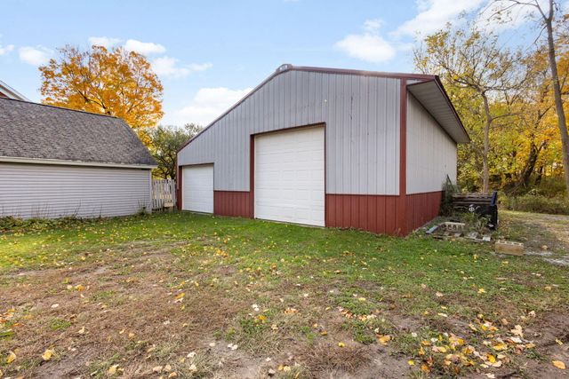 6484 E 1000 N, New Carlisle, IN 46552