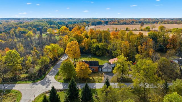 6484 E 1000 N, New Carlisle, IN 46552