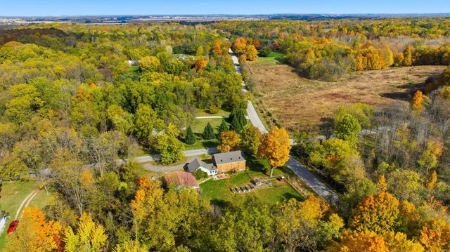 6484 E 1000 N, New Carlisle, IN 46552