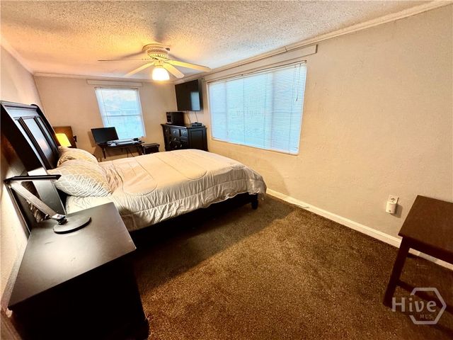 147 Camellia Avenue, Savannah, GA 31408