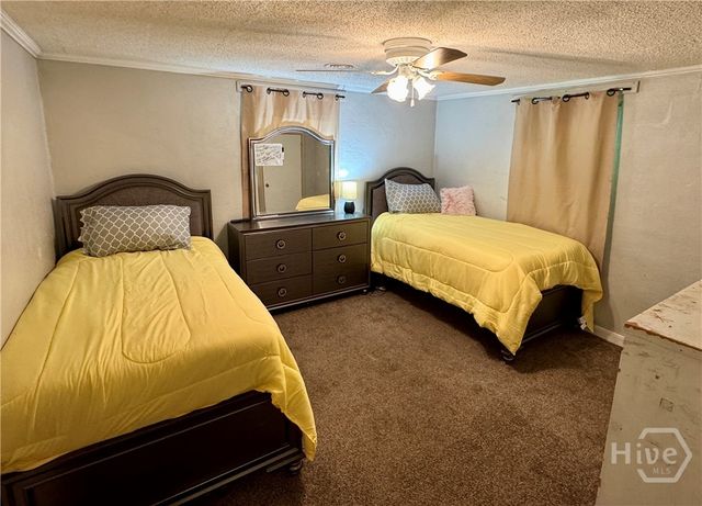 147 Camellia Avenue, Savannah, GA 31408