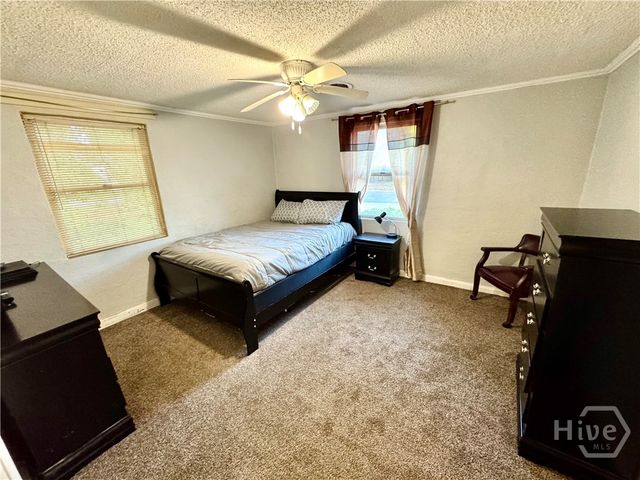 147 Camellia Avenue, Savannah, GA 31408