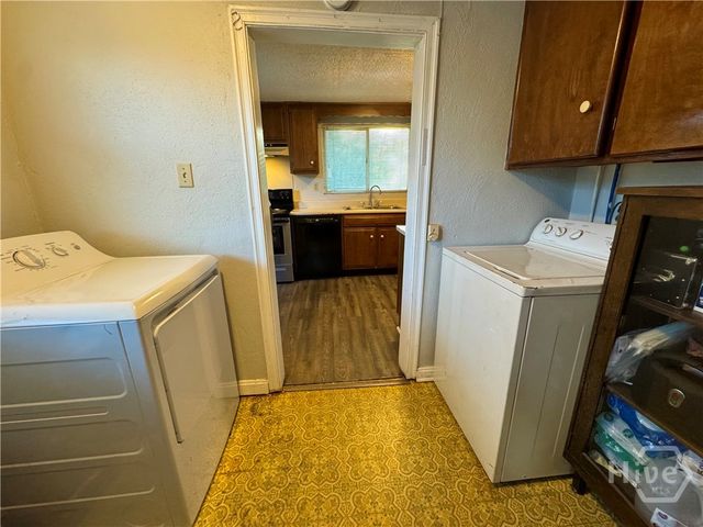 147 Camellia Avenue, Savannah, GA 31408