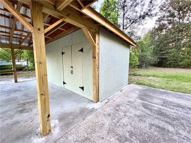 147 Camellia Avenue, Savannah, GA 31408