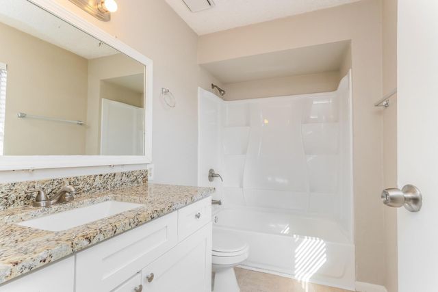 11122 Hanning Lane, Houston, TX 77041
