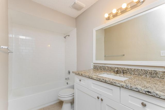 11122 Hanning Lane, Houston, TX 77041