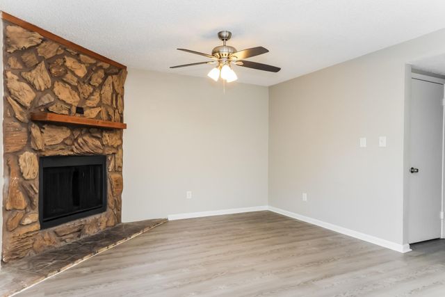 11122 Hanning Lane, Houston, TX 77041