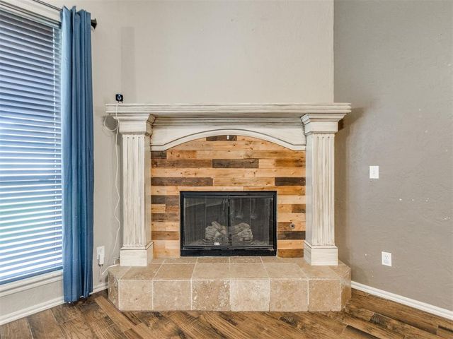 713 N Elk Way, Mustang, OK 73064