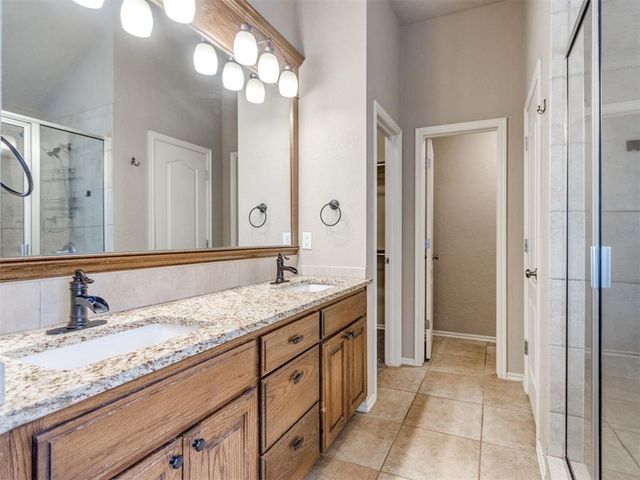 713 N Elk Way, Mustang, OK 73064