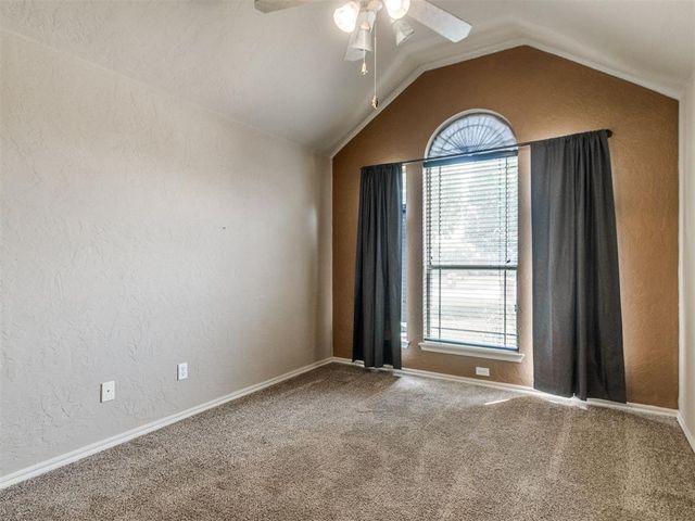 713 N Elk Way, Mustang, OK 73064