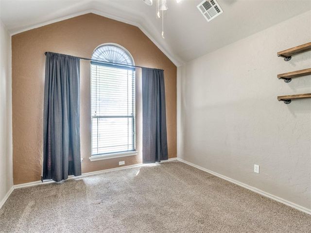 713 N Elk Way, Mustang, OK 73064