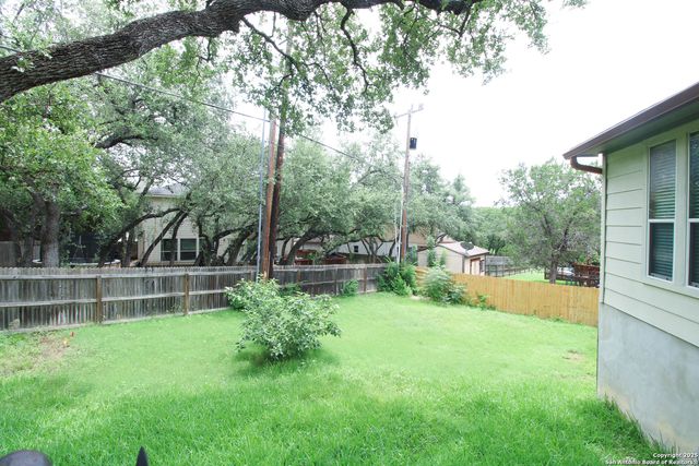 9207 Camborne, San Antonio, TX 78250