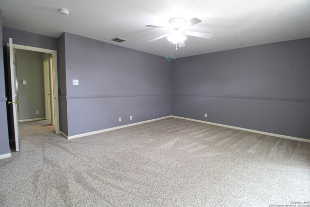 9207 Camborne, San Antonio, TX 78250