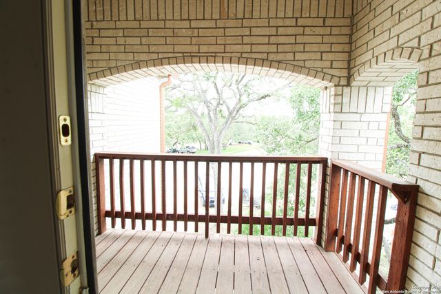 9207 Camborne, San Antonio, TX 78250