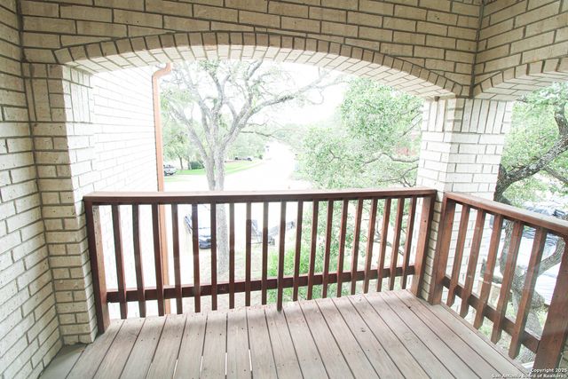 9207 Camborne, San Antonio, TX 78250