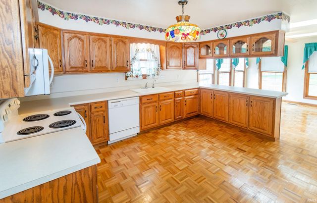 1066 Squaw Creek Road, Boonville, IN 47601