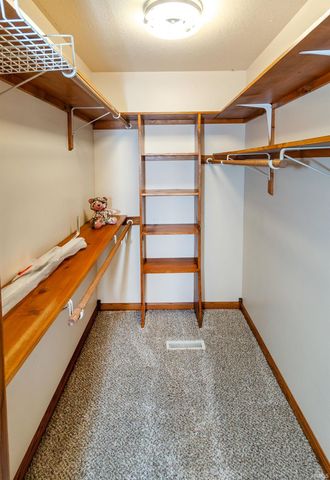 1066 Squaw Creek Road, Boonville, IN 47601