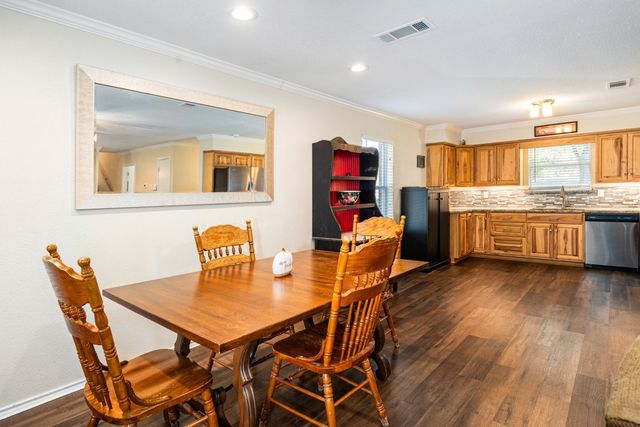 15690 Hilltop Drive, Kemp, TX 75143