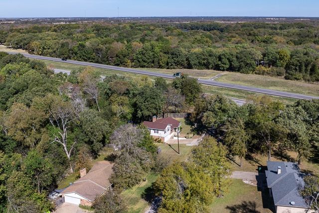 15690 Hilltop Drive, Kemp, TX 75143