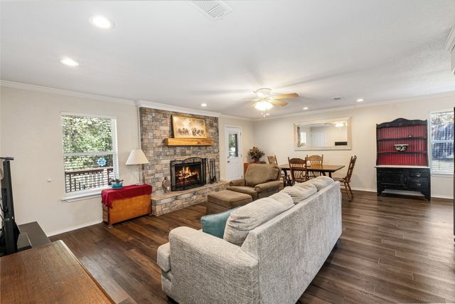 15690 Hilltop Drive, Kemp, TX 75143