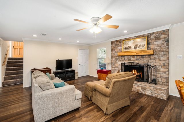 15690 Hilltop Drive, Kemp, TX 75143