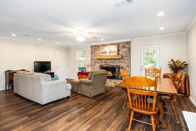 15690 Hilltop Drive, Kemp, TX 75143