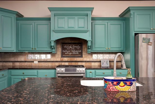 1 Stoneway Court, Canyon, TX 79015