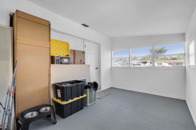 4664 Sutton Terrace S, West Palm Beach, FL 33415