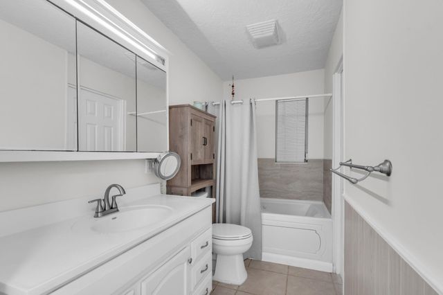 4664 Sutton Terrace S, West Palm Beach, FL 33415