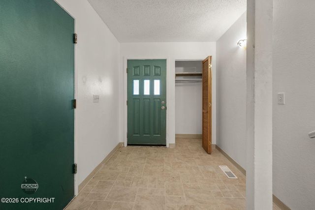 7004 Meteor Court, Anchorage, AK 99504