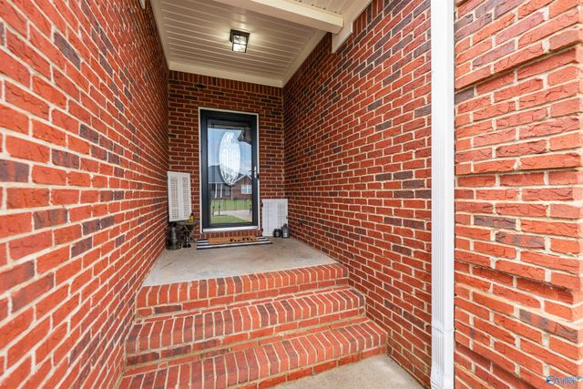 25850 Iron Gate Drive, Madison, AL 35756