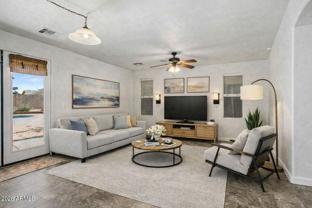 1337 W HEREFORD Drive, San Tan Valley, AZ 85143