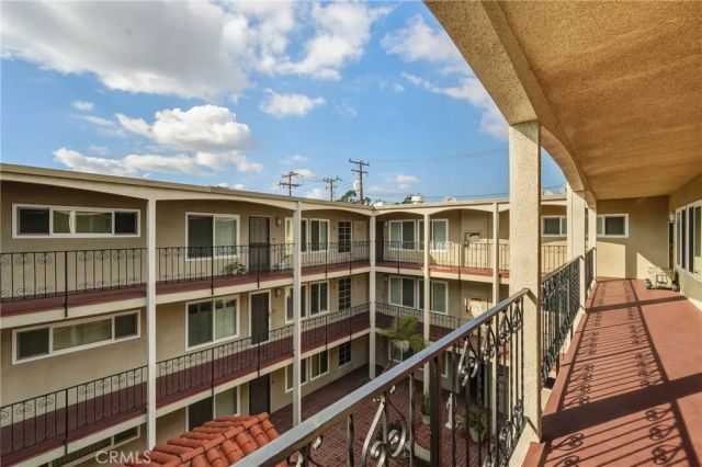 3737 E 2nd Street 301, Long Beach, CA 90803