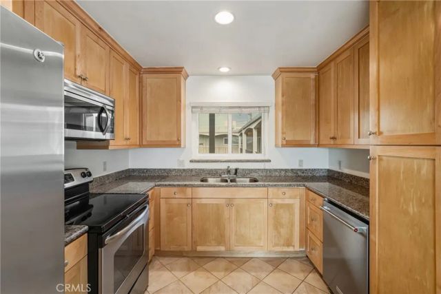 3737 E 2nd Street 301, Long Beach, CA 90803