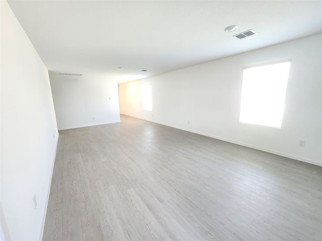 2213 Neyland Drive, Ennis, TX 75119