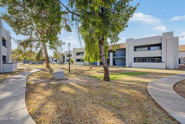 4608 W MARYLAND Avenue 201, Glendale, AZ 85301