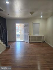 4027 MAYWOOD ST, Philadelphia, PA 19124