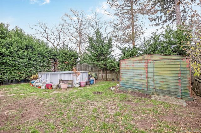 254 W 1st Street, West Islip, NY 11795