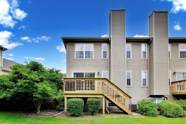 2647 Granite Court, Crystal Lake, IL 60012