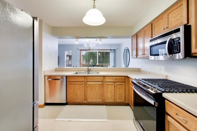 2647 Granite Court, Crystal Lake, IL 60012