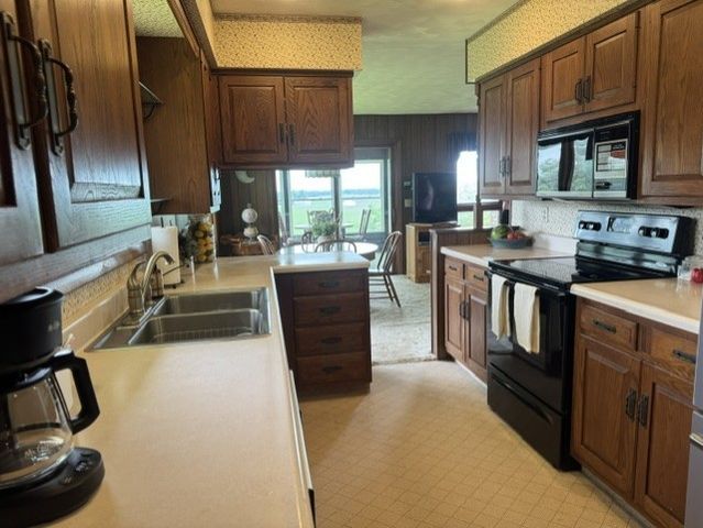 428 Overlook Court, Geneseo, IL 61254