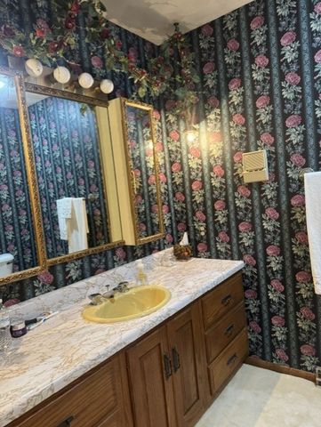 428 Overlook Court, Geneseo, IL 61254