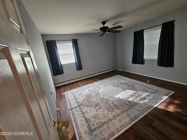 11 Margarita Street, Toms River, NJ 08757