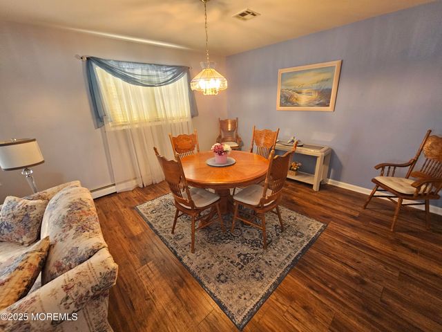 11 Margarita Street, Toms River, NJ 08757