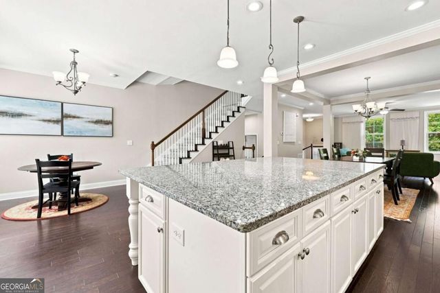 7603 Lowery Oak Drive, Roswell, GA 30075